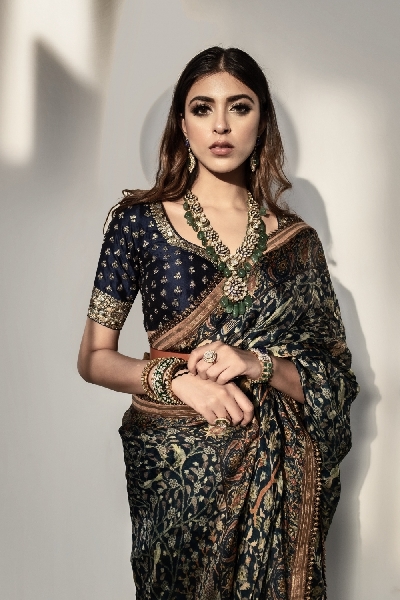 JJ Valaya collection.