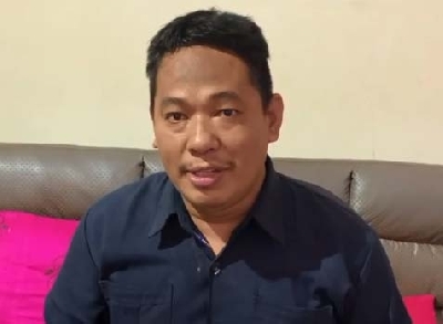 Rhea seeks police protection, posts videos of father being mobbed and injured watchman.