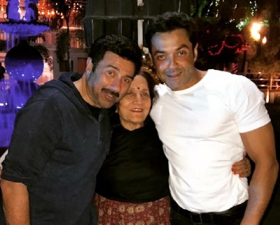 Sunny, Bobby Deol's Instagram wishes for mom Prakash Kaur on her b'day.
