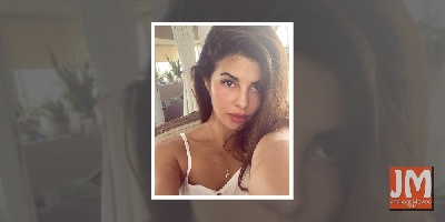 Jacqueline Fernanadez's unfiltered selfie celebrates freckles