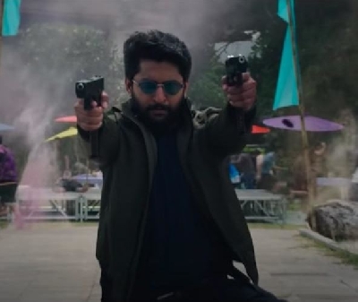 V: Nani's film is formulaic fun for fans.