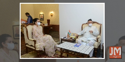 Kangana meets Maha Governor, requests 'justice be given to me'