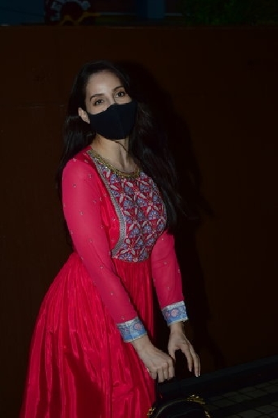 Mumbai: Actress Nora Fatehi seen at the office of T-Series at Andheri in Mumbai on Sep 12, 2020. (Photo: IANS)