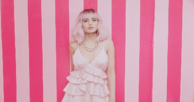 Kumar Sanu's daughter Shannon K exhort people to be themselves in new song.