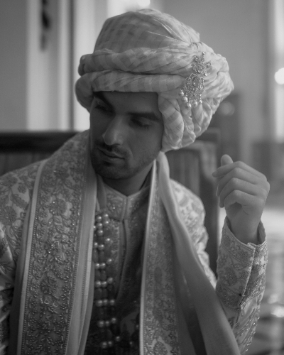 Manish Malhotra's closes digital ICW with opulence.