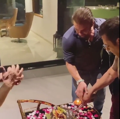 Salman remembers Wajid Khan on his birth anniversary