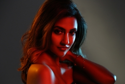 British-Indian singer Avina Shah on her new single with Chris Gayle British-Indian singer Avina Shah on her new single with Chris Gayle