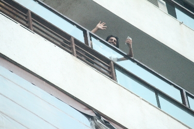 Mumbai: Actor Kartik Aryan seen at his residence in Mumbai's Juhu on Oct 8, 2020. (Photo: IANS)