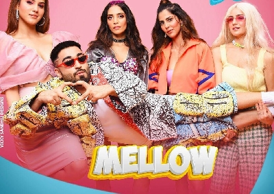 Morni banke lyricist Mellow sings a new song.