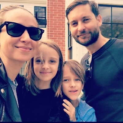 Tobey Maguire, Jennifer Meyer officially end marriage .