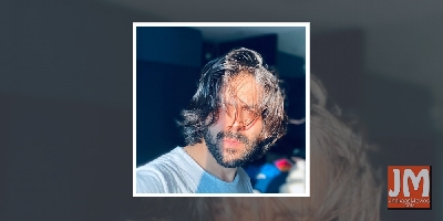 Kartik Aaryan dons new look, lets eyes do the talking