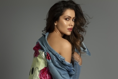 Waluscha De Sousa plays boss lady in 