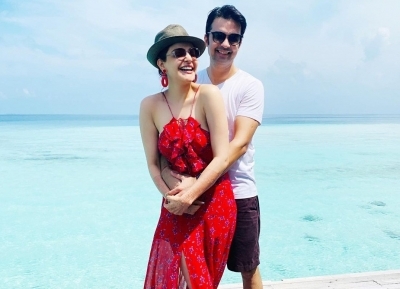 Kajal Aggarwal gives a sneak peek into her honeymoon. Kajal Aggarwal gives a sneak peek into her honeymoon.
