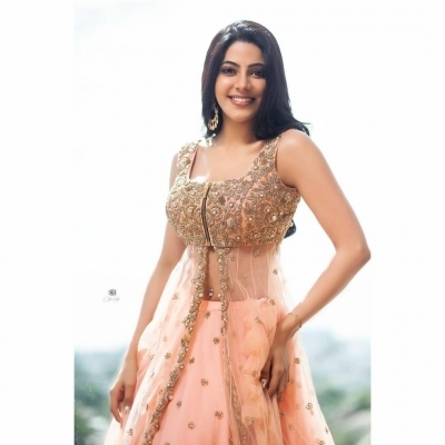 Bigg Boss 14: Nikki accuses Jaan of kissing her without consent. Bigg Boss 14: Nikki accuses Jaan of kissing her without consent.