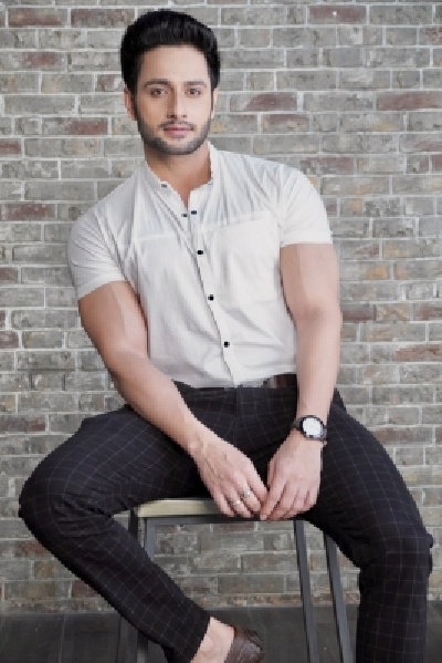 Actors exist because of their fans: Savi Thakur.