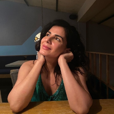 Kirti Kulhari