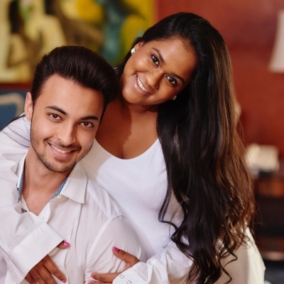 Aayush to Arpita on 6th anniversary: Blessed to have a partner like you. Aayush to Arpita on 6th anniversary: Blessed to have a partner like you.