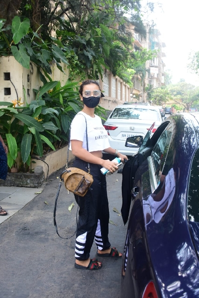 Mumbai: Actress Patralekha seen at a Bandra dental clinic in Mumbai on Nov 20, 2020. (Photo: IANS)