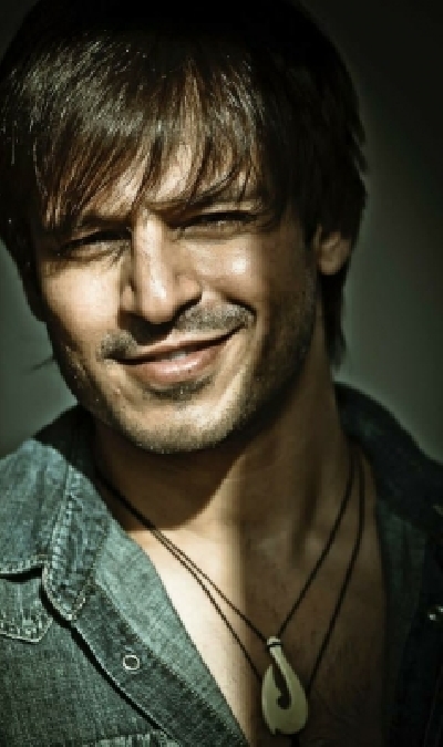 Vivek Oberoi collaborates with Gujarat Govt on initiative for the specially abled. Vivek Oberoi collaborates with Gujarat Govt on initiative for the specially abled.