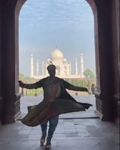 Akshay Kumar dons Shah Jahan avatar for Akshay Kumar dons Shah Jahan avatar for