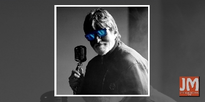 Amitabh Bachchan shares failed attempt at getting rockstar look