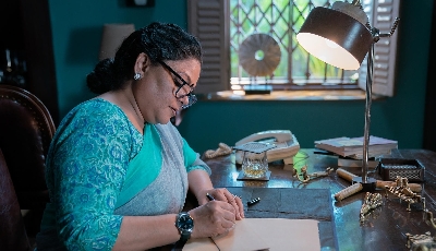 Kajol: We need to live on our own terms.(photo:Netfix)