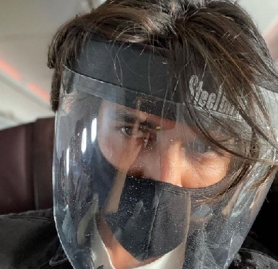 Kartik Aaryan embraces airport look amid new normal