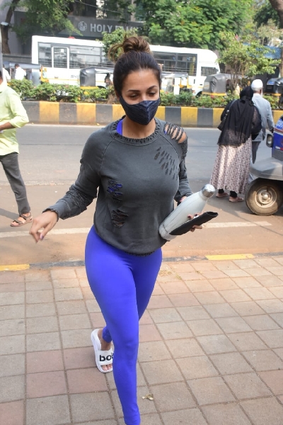 Mumbai: Actress Malaika Arora seen at Bandra in Mumbai on Jan 6, 2021. (Photo: IANS)