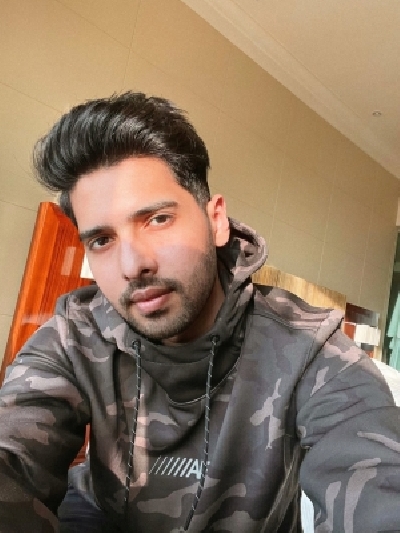 Armaan Malik curious if social distancing is possible during a concert Armaan Malik curious if social distancing is possible during a concert