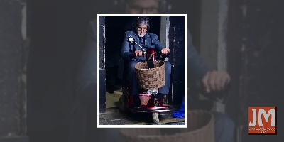 Big B's 'Toy Boy' moment on set