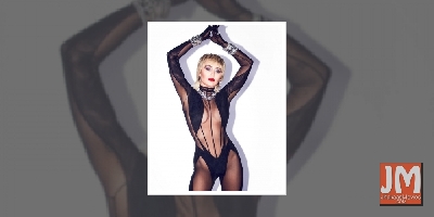 Miley Cyrus gets emotional while singing 'Wrecking ball' at Super Bowl