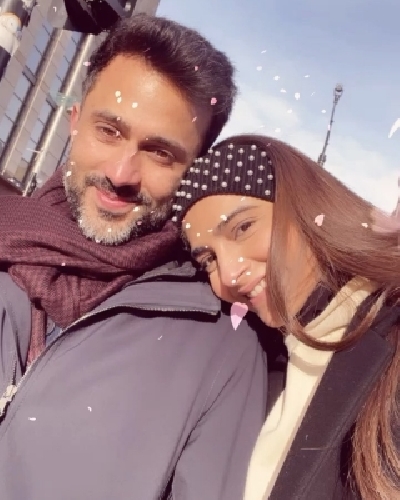 Sonam shares loved-up post for 