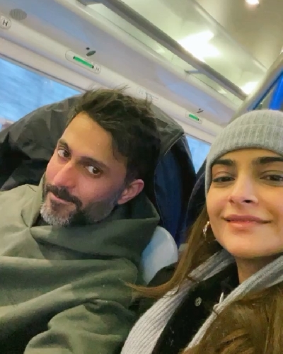 Sonam shares loved-up post for â€˜amazing husbandâ€™ Anand (Credit: Instagram)