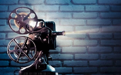 Own production : The eternal dream (Column: B-Town).