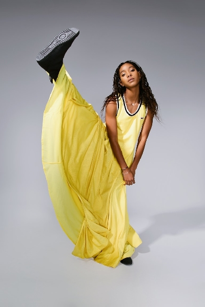 Yoga brings me closer to myself: Willow Smith.(Photo:IANSLIFE)