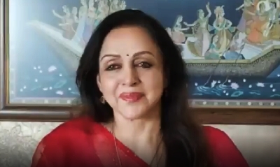 Hema Malini greets women in khaki for relentless service.