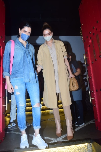 Mumbai: Deepika Padukone Spotted At Tori in Bandra on sunday 14th March, 2021. (Photo: IANS)