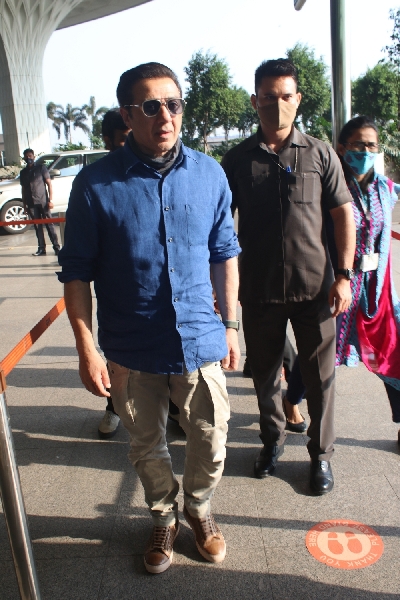 Mumbai: Sunny Deol spotted at Airport departure on Tuesday 16th March, 2021. (Photo: IANS)