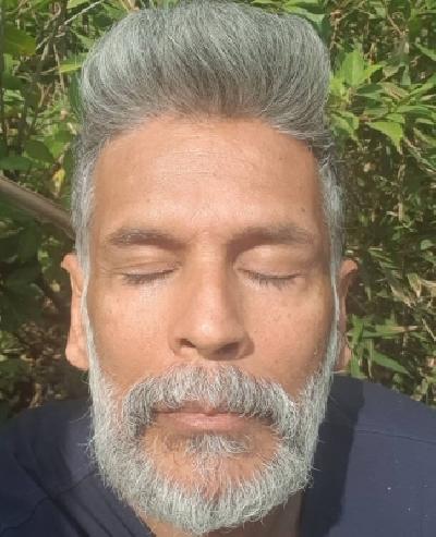 Covid-positive Milind Soman shares quarantine selfie.(photo:Instagram) Covid-positive Milind Soman shares quarantine selfie.(photo:Instagram)