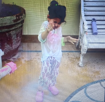 Bollywood wishes fans on Holi