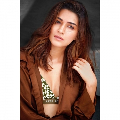 Kriti Sanon woke up craving for chocolate Kriti Sanon woke up craving for chocolate