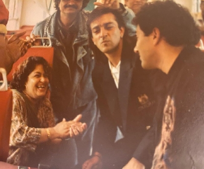 Raveena Tandon misses 90s shoot, says 'now everyone has vanity vans'.(photo:Instagram)