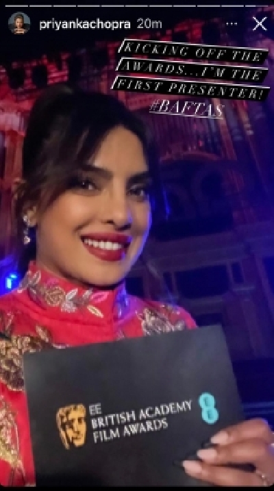 Priyanka, Nick go ÃƒÂƒÃ‚Â¢ÃƒÂ‚Ã‚Â€ÃƒÂ‚Ã‚Â˜black,redÃƒÂƒÃ‚Â¢ÃƒÂ‚Ã‚Â€ÃƒÂ‚Ã‚Â™ on BAFTA red carpet.