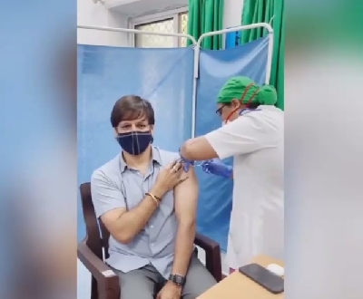 Vivek Oberoi gets first dose of Covid vaccine.(photo:instagram)