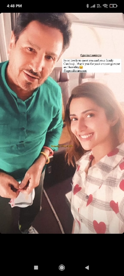 Pranutan's fan girl moment with Gurdas Maan.