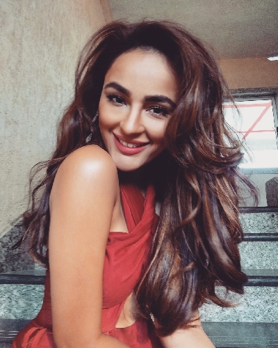 Seerat Kapoor on B'wood debut: Telugu audience knows I'll never leave them.