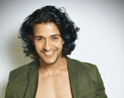 "Vighnaharta Ganesh" actor Kuldeep Singh practices yoga for fitness "Vighnaharta Ganesh" actor Kuldeep Singh practices yoga for fitness