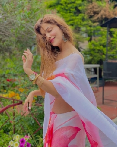 Rubina Dilaik on battling Covid: Yoga did wonders for me(Photo:Instagram) Rubina Dilaik on battling Covid: Yoga did wonders for me(Photo:Instagram)