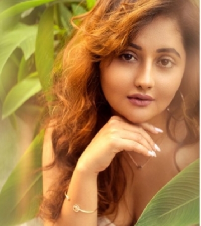 Rashami Desai urges fans to stay safe, stay healthy ( Credit : Rashami Desai/instagram)