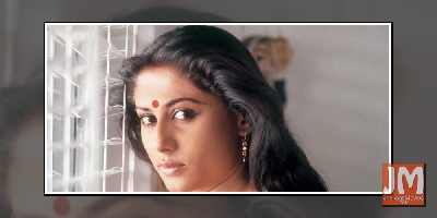 Happy Birthday Smita Patil: 5 Unforgettable Films Of The Talented Actress